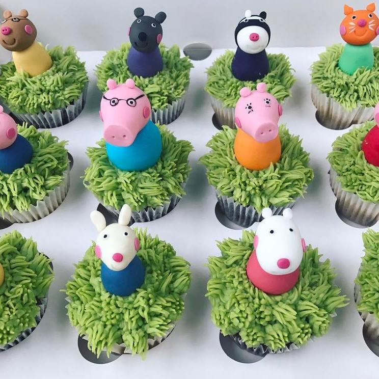 Sweet Bea's Peppa cup cakes