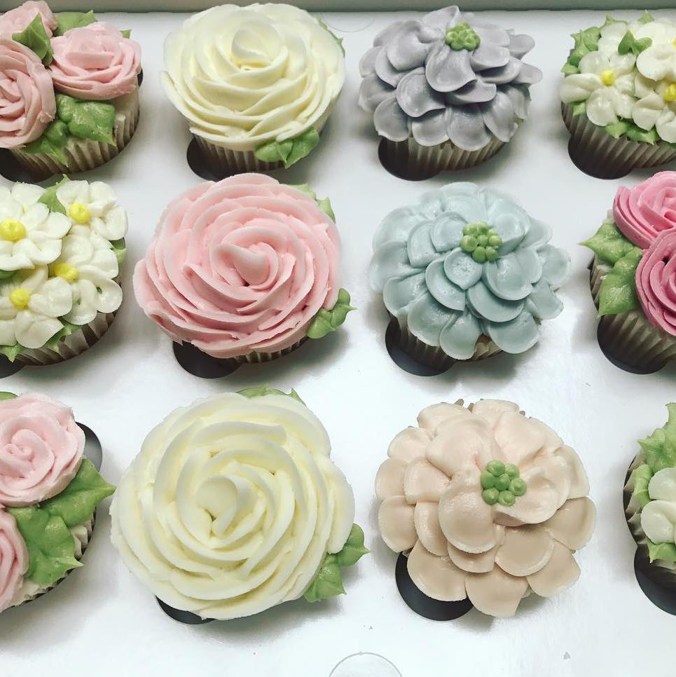 Sweet Bea's blooming floral cup cakes
