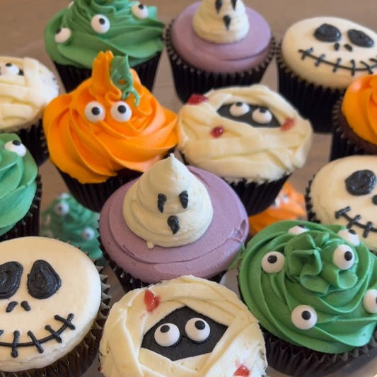 Sweet Bea's Halloween cup cakes